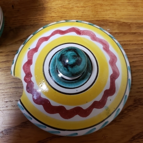 italian Pottery Sugar Jar with Lid Hand Painted Blue White Yellow - Picture 5 of 5